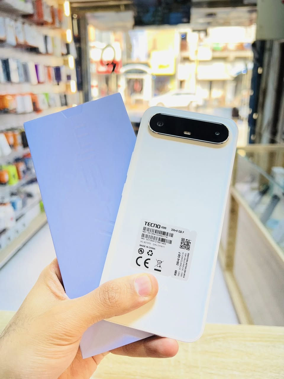 📱تكنو بوفا سلم 5G 📱 
أنحف جهاز ممكن إتشوفه 😍👌

• ذاكرة 256 و العشوائية 8 كيكا بايت
• معالج MediaTek Dimensity 6400 5G+ 
• بطارية 5160 ملي أمبير مع شحن سريع 45 واط
• شاشة 144 هيرتز أموليد 1.5K
• مقاوم للماء و الغبار بمعيار IP64
• ملحقاته : لاصق شاشة ، كفر ، كيبل أصلي ، راسية شحن 45W 
 
متوفر الآن في مركز الفجر للموبايل 📲 
جودة ، ضمان ، سعر مميز

للحجز و الإستفسار مراسلتنا عبر واتساب أو الإتصال على الرقم *********** 📞 

موقعنا : قضاء الفجر - شارع 30 - مجاور فلافل حمادي - مقابل مقهى سيد شمخي 📍
