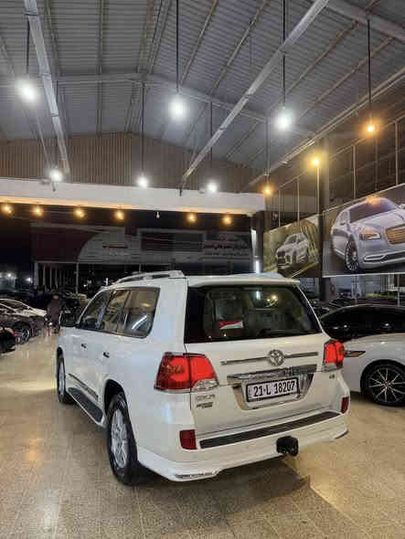 تويوتا لاندكروزر شركه جيهان
موديل 2013 فولل فول 
سياره كفاله عامه بدون سبغ بدون بارد 
سياره حيل جديده ماشيه 189km حقيقي 2 مفتح سياره
سياره گير محرك حداديه كله بشرت سياره نفسل شركه 
رقم سنويه كلو جديده سعر 390$
0750 441 28 31 
0750 082 95 31 
عندي واتساب
