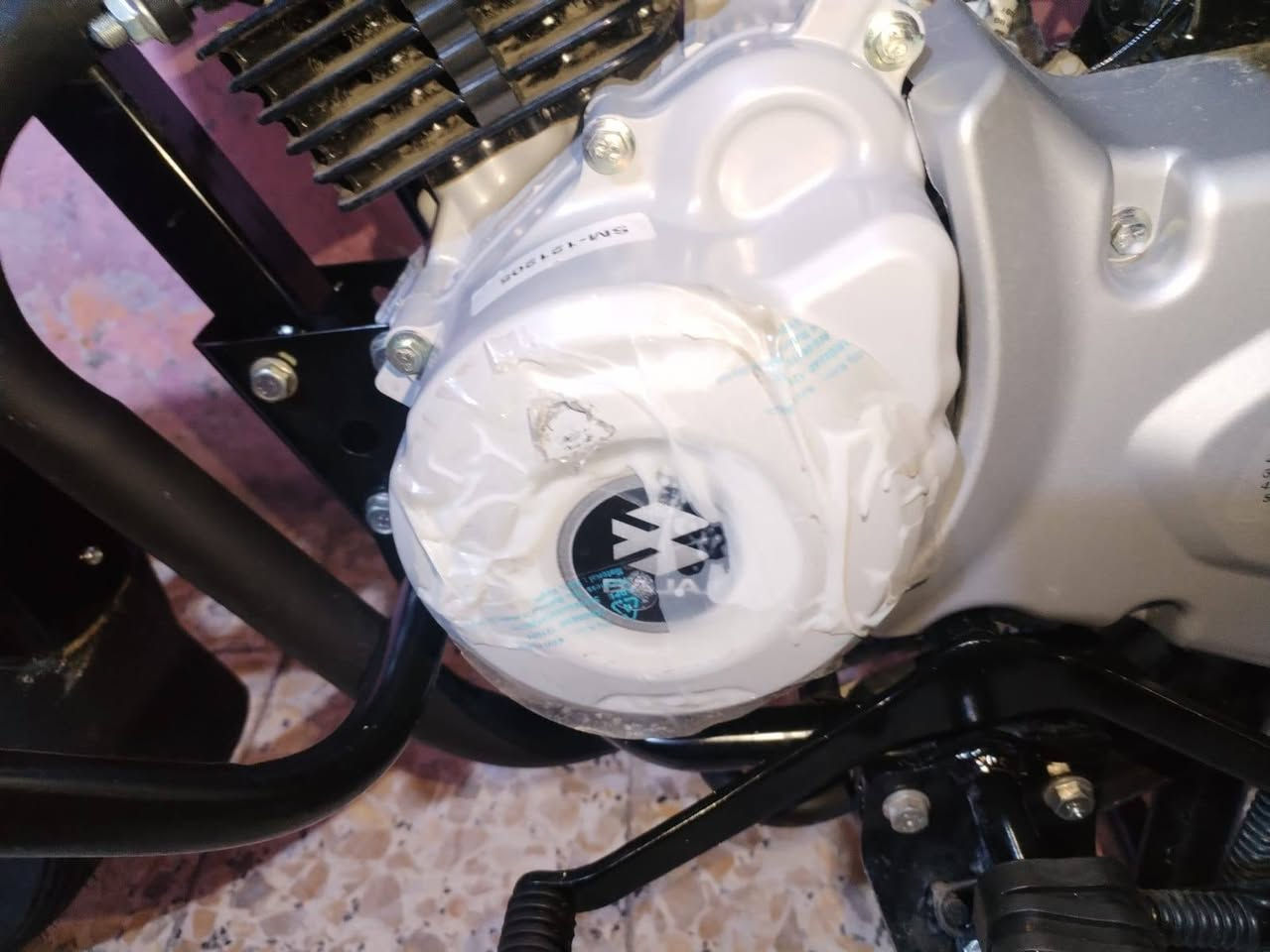 بوكسر زيرو للبيع ***********
السلام عليكم للبيع دراجه بوكسر زيرو هندي الا اصلي جبلي موديل2023  وطالعه بل 2025 صارلهه يومين من طالعه من الوكيل أوراق أصولي كامله 7 سبعه أوراق
 دراجه جديده زيرو مكفوله كفاله عامه مكاني ميسان العماره قضاء الكحلاء لشراي يتصل *********** 📞
