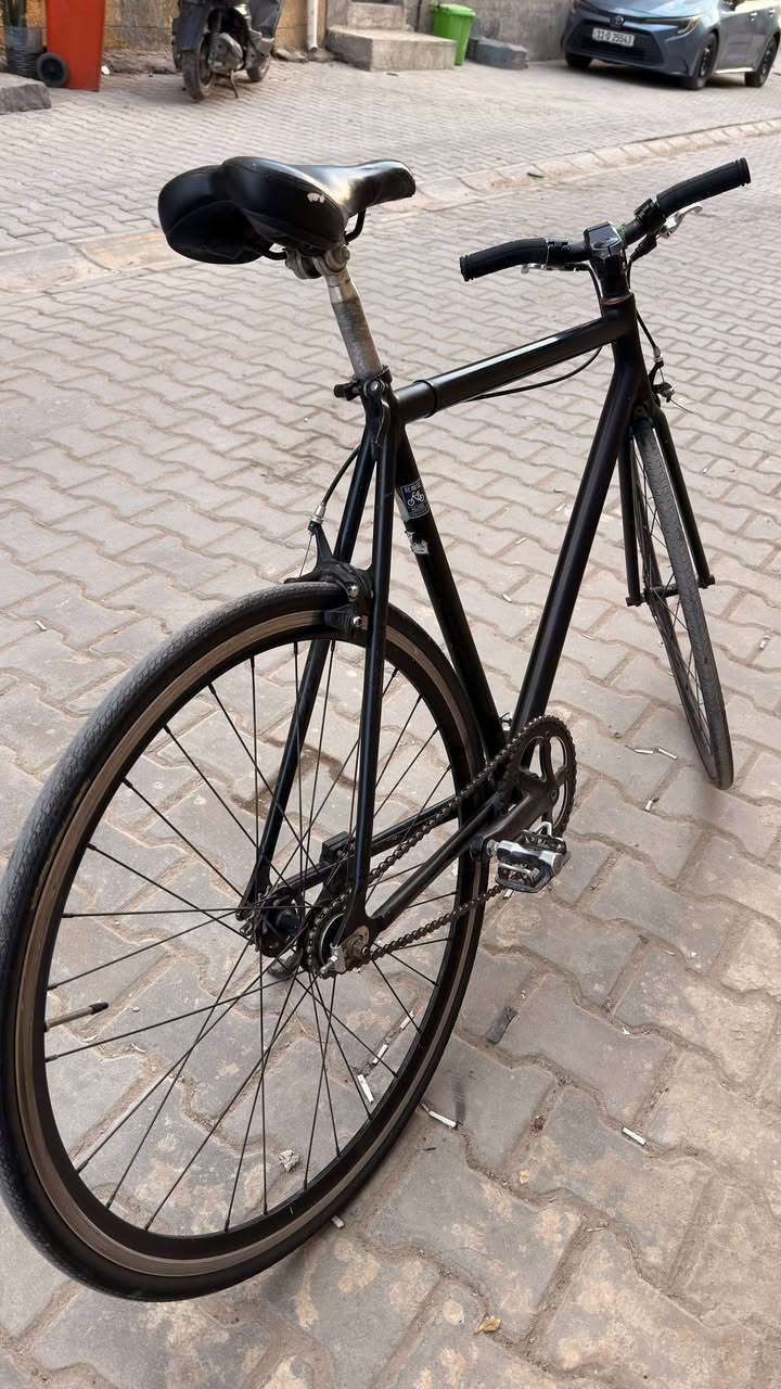 سلام عليكم   باسكل فكست افافون نضيف مابي اي عطل للبيع بغداد الحريه
السعر 125وبي مجال ) الرقم ***********
