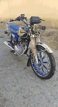 سلام و عليكم موطور للبيع الفين ٢٠٢٥ بعدو شركه كلو شقال مكاني شركاط السعر ٧٥٠ اتصل ***********
