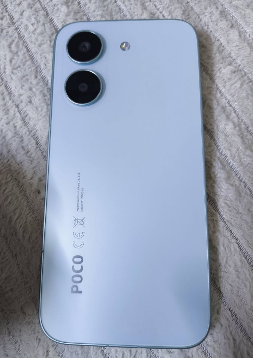 بوكو x8pro
استخدام اسبوعين فقط 
بطاريه 100
كامل ملحقات 
مكفول من كلشي 
ذاكره 256
سعره 450
مكاني نجف مناذره  
ما عندي توصيل 
 واتساب 
***********
