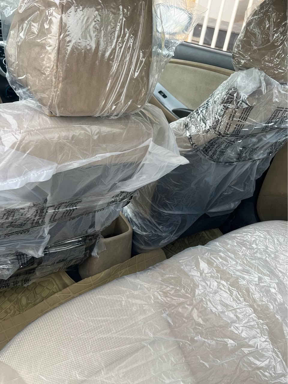 اكسنت 2012
اكلين شركه خليجي بلا دعم بلا صبغ 
محرك مامفتوح بشرط 
كير بشرط 
باتري تاير تخم جديد 
سنويه جديد لغايه ٢٠٢٧
السعر 109$
رقم *********** /***********
ملاحظه /السياره احلى من الصور دهوك, العراق
