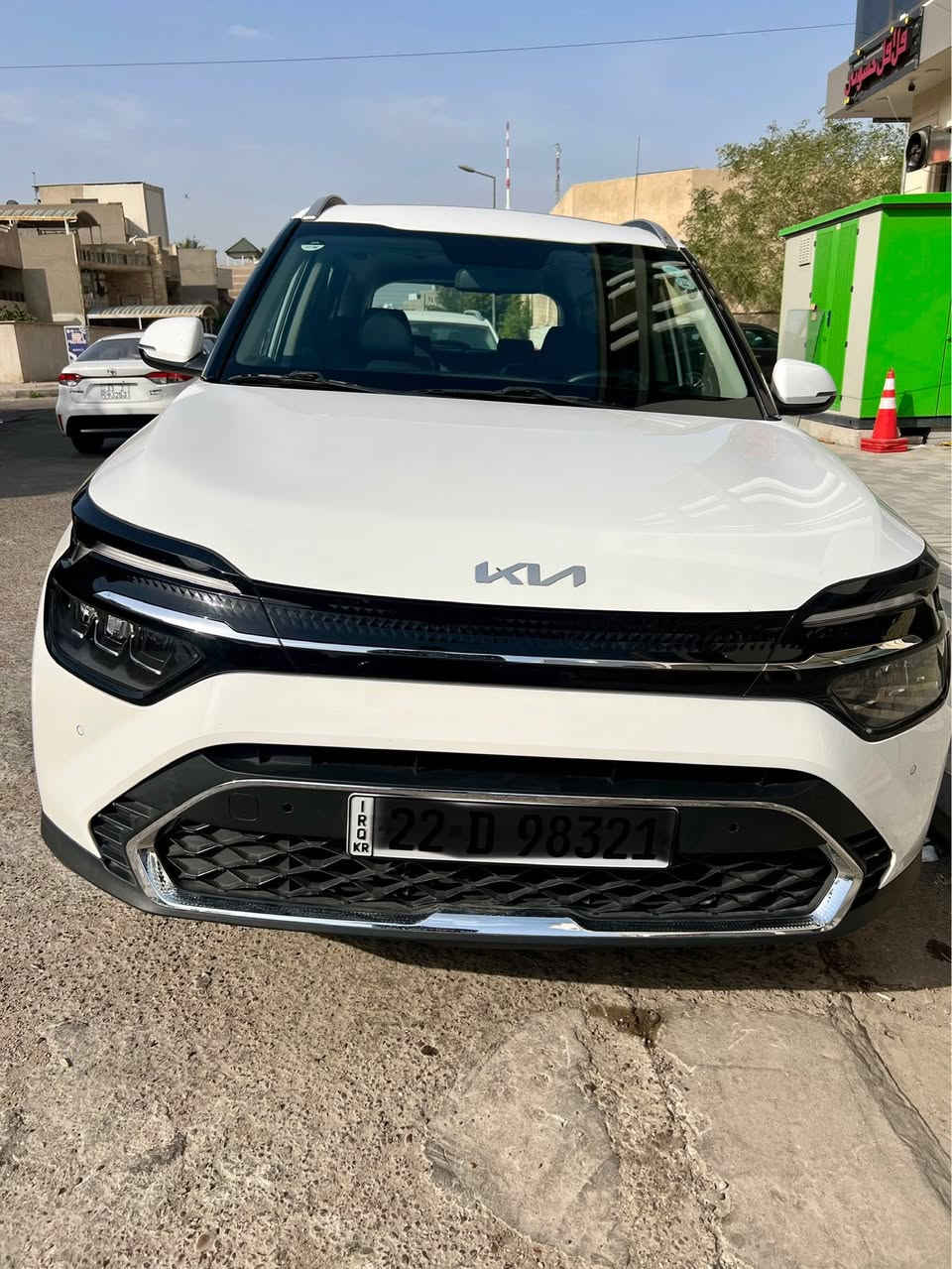 السلام عليكم  من بعد اذن الادمن (سيارة كيا كارنزللبيع فقط موديل 2024  بيضاء رقم اربيل مواصفات VIP وكالة NIM أكدال محرك 1500 دبل نوزل ماشية 28000 KM مع اعلى مواصفات بالكارنز بصمة تشغيل فتحة سقف حساسات امامي خلفي كراسي جلد VIP منفصلة 7 راكب مري شفط كامرة خلفية تحكمات فول ستيرن دخول ذكي السيارة جديدة بحالة الوكالة ومكفولة من الدعامية للدعامية السعر 185$ مع مجال بسيط للشراي والسيارة باسمي وكالة او تحويل متواجد على الواتس ***********)
