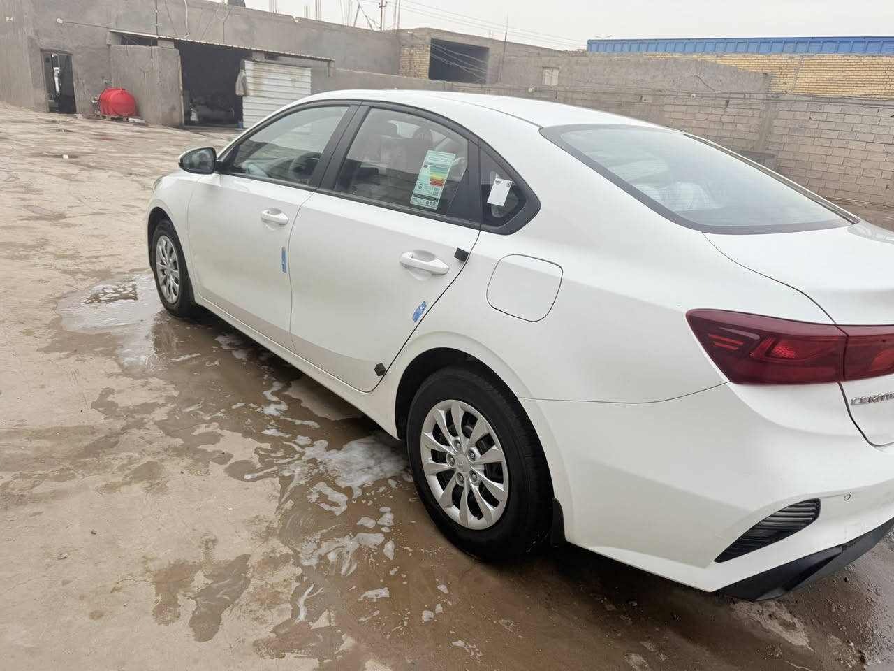 سيراتو خليجي 2022 محرك  1600 ماشيه 94  مكفوله من ضربه وتبديل وصبغ عده هاي طخه وصلحته بارد بل الباب شويه رقم أربيل بأسم شركه تحويل أو وكالة مكان السياره الديوانيه غماس *********** 
***********
السعر 159 بيه مجال بصيط
