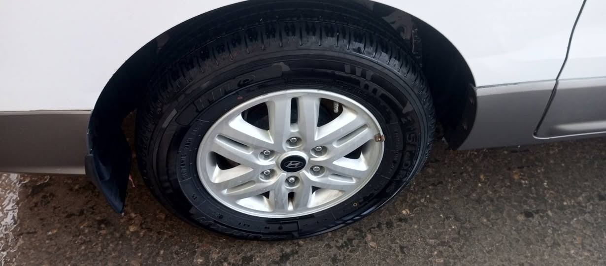 سلام عليكم
للبيع تايرات هللو والويل مآل مفتوح انظاف ابو الختم رقم الموبايل ***********
