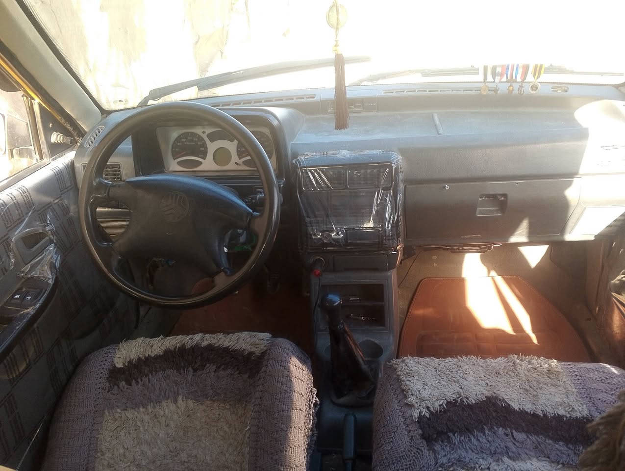 سلام عليكم سايبا موديل 2011 رقم نجف انكليزي مصفره هيئه وغرامات لمكينه بيه تنقيص لكير  مكفول تخم تاير  تعمير بسيط بيه صبغ بدون حادث سعر 20ورقه للاستفسار *********** مكاني كربلاء الخيرات
