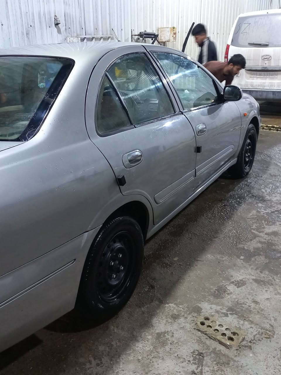 سلام عليكم نيسان م 5  مصبوغه حزام من دعاميه لدعاميه ادامه تجي وشوف بنفسك مكاني بغداد بسمي هزه ورقم دولي السعر ٩٥ بيه مجال بصيط اتصل وحاضر هاتف *********** بي وات ساب
