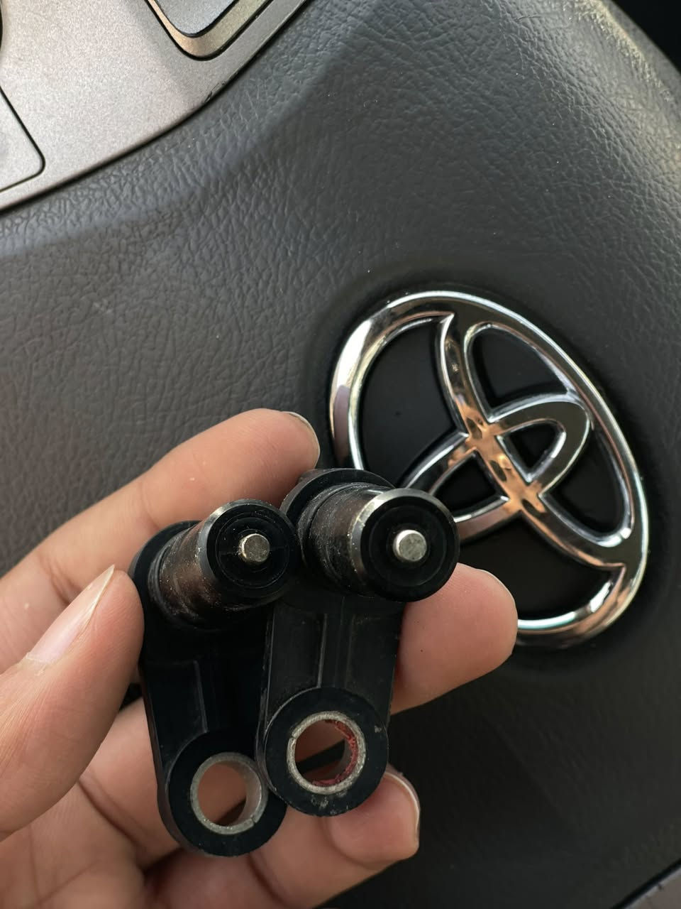 السلام عليكم ، دعامية خلفيه نضيفه وحساسات گير جديدات كامري 2007 سعرهن كلهن 75 مكان بغداد ابوغريب


**إذا كنت صاحب هذا الإعلان وتريد حذفه لأي سبب، رجاءا أرسل رسالة إلى الدعم الفني**