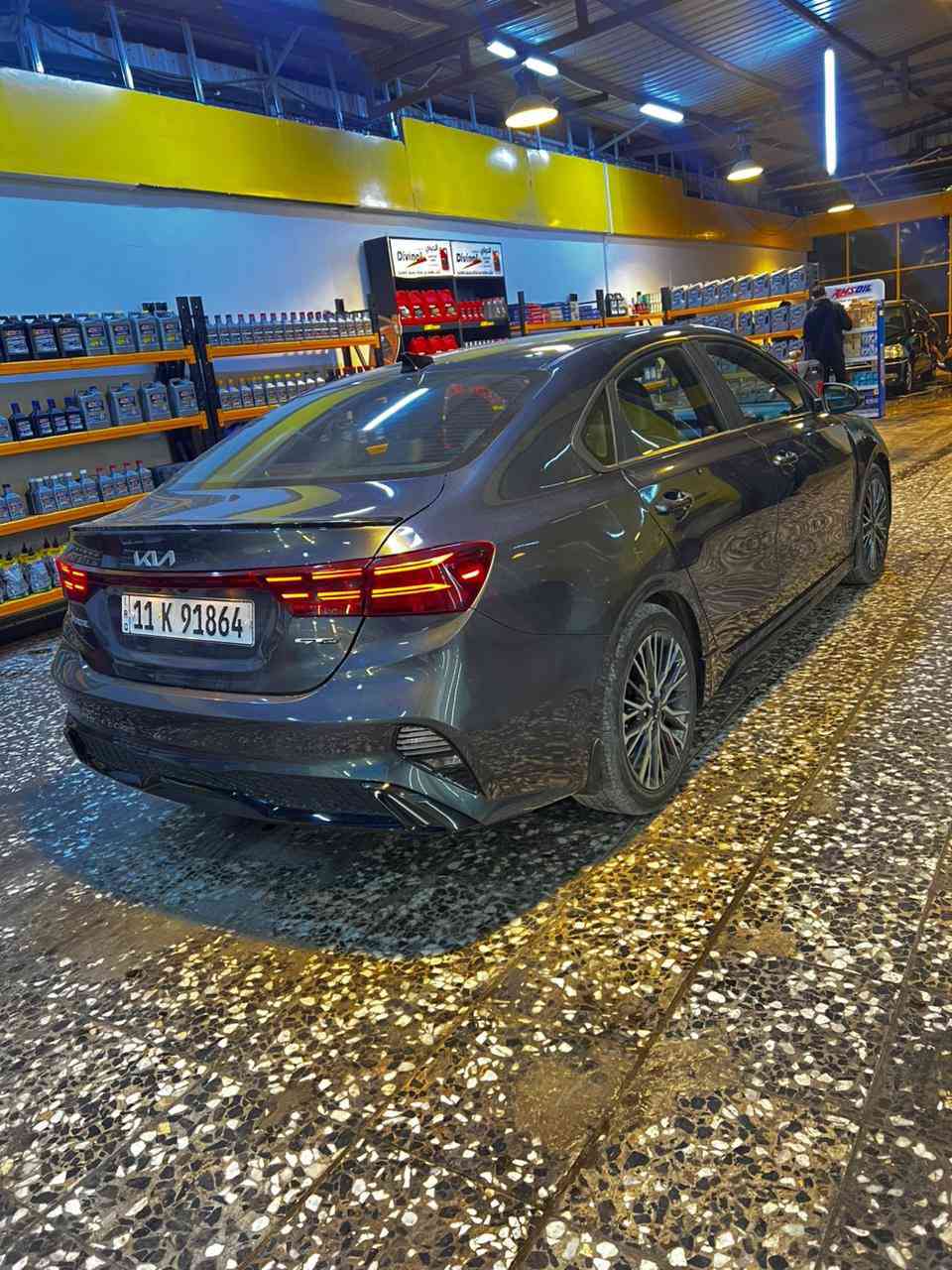 السلام عليكم
فورتي 2023 جي تي حادثها كما موضح بصور
ماشيه 76 ml
المواصفات:
محرك 2000 دوش
كشنات جلد وقماش ومختم جيتي
ستيرن D رياضي
رادار امامي وخلفي
رادارات جانبية بالمري
شاشة كبيرة ابل كار بلي + اندرويد اوتو
كامرة دوارة 
بصمة تشغيل + ابواب+ صندوق 
تشغيل عن بعد
لد نهاري بالايت
وبلوجكترات LED زنون
بكلايت لد
تحديد مسار وسياقة ذاتية
انارة ترحيب
اكروز سرعة
 السعر 158 مكاني بغداد  ***********
