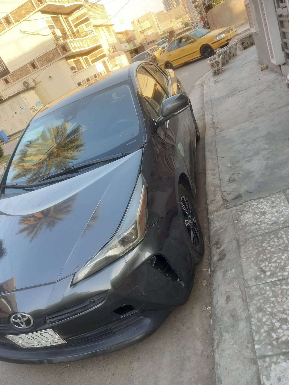سلام عليكم 
تويوتا بريوس موديل ٢٢ للبيع
فول مواصفات ما عدا الفتحه 
السونار موجود مع الصور
سعر ١٣٠ وبيها اشويه مجال 
للإستفسار 
***********
