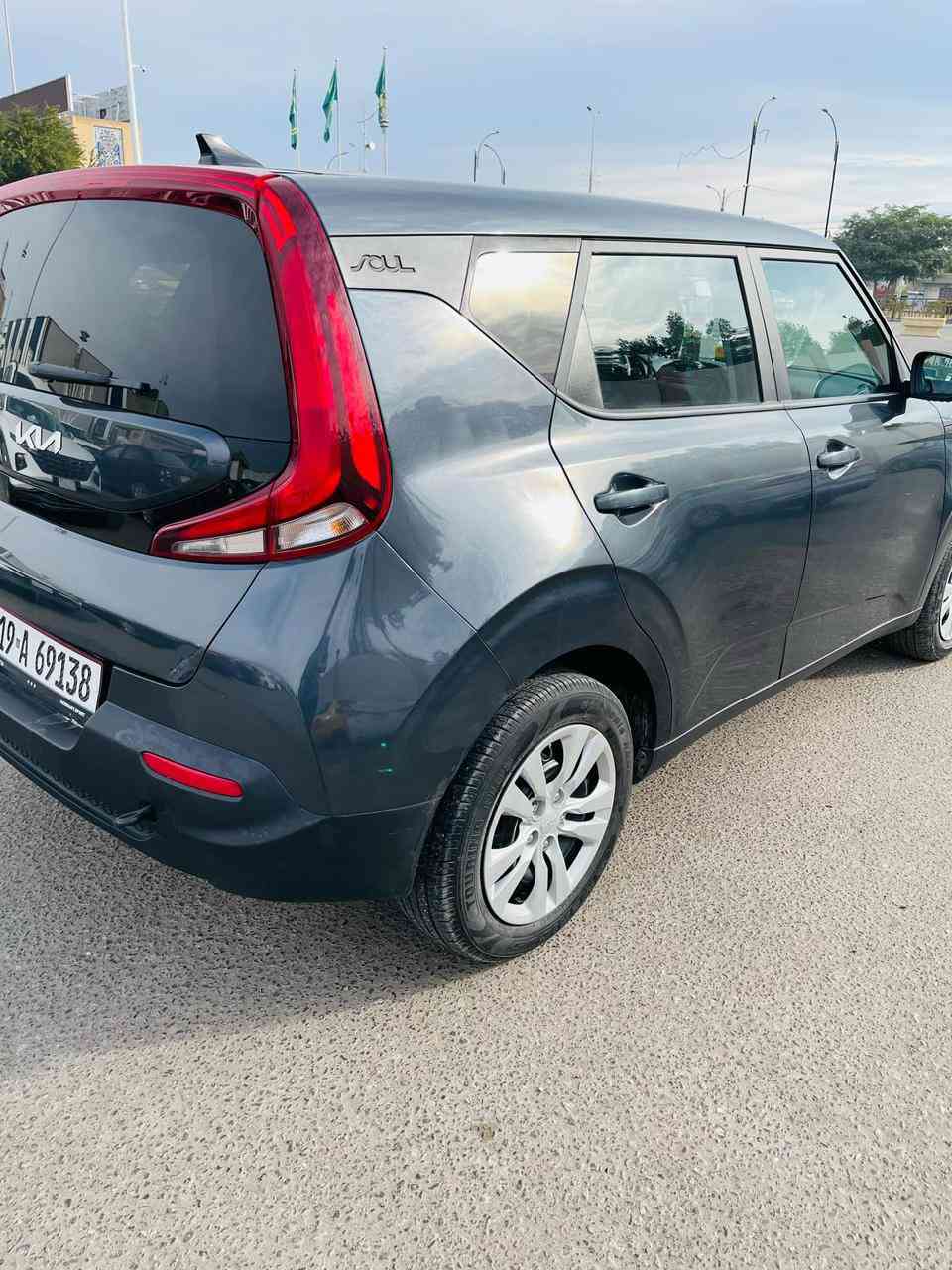 سلام عليكم كيا صول للبيع مديل 2022  السيارة جديده  السعر 160 وبيها مجال لشراي مكاني كربلاء***********
