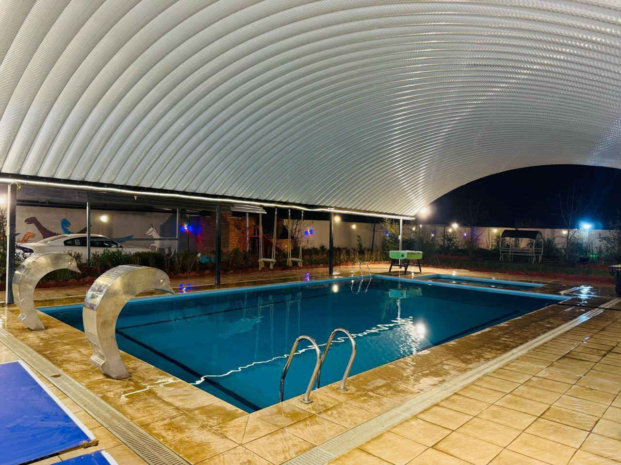 جديد جديد شاليهات ومنتجعات الذهبي 

شاليهات ومنتجعات الذهبي للايجار نستقبل الحجوزات من عوائلنا الكريمة ( عوائل_شباب) على مدار الأسبوع من كافة المحافظات بنظام حجز نهاراً ومساءً ومبيت 
للحجز الاتصال📞 على الأرقام التالية ***********
أو المراسلة واتساب
((علماً ان مدينة بلد تبعد حوالي 70 كم عن شمال العاصمة بغداد و تمتاز المدينة بمناخها الرائع كونها محيطة بحزام اخضر يجعلها تتميز بذلك)) .
 
(يتضمن المكان كل وسائل الراحة وكل ما تحتاجونه)
☘️🏊‍♂️الأمان والنظافة 💯
☘️🏊‍♂️كهرباء على مدار 24 ساعة⚡️ 
☘️🏊‍♂️مسبح كبير 🌈☃️
🍀🏊‍♂️مكان مخصص للشوي 🐟🐓 
🍀🏊‍♂️كراج سيارات كبير 🚗 
🍀🏊‍♂️حديقة كبيرة 🌿🌺🌹
🍀🏊‍♂️تحتوي على غرفة نوم 🛌
لعبه 🎱بليارد
 وصالة كبيرة 👈ومطبخ مجهزة ومؤثثه بالكامل بسبالت حديثة و تدفئة 🔴

 📍 العنوان
 محافظة صلاح الدين - قضاء بلد - بداية مدخل رقم 3 - قرب مركز شرطة عزيز بلد

وأهلاً وسهلاً بيكم وتشرفونا في اي وقت 🤍.
