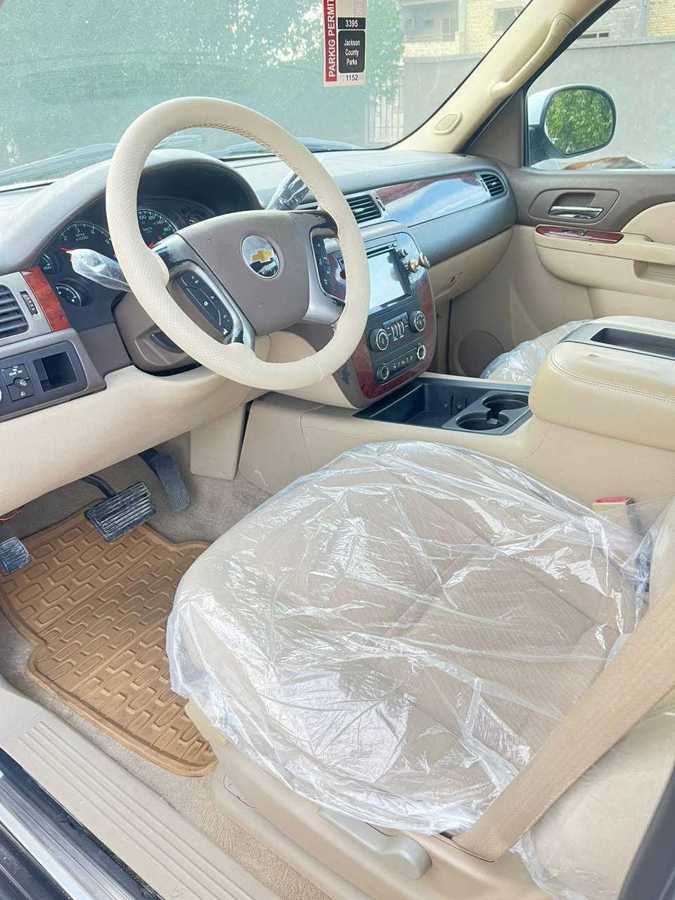 تاهو ٢٠١١ أدوات ابيض كفاله السعر ١٣٠ وبيهه مجال للاتصال *********** البصرة, العراق
