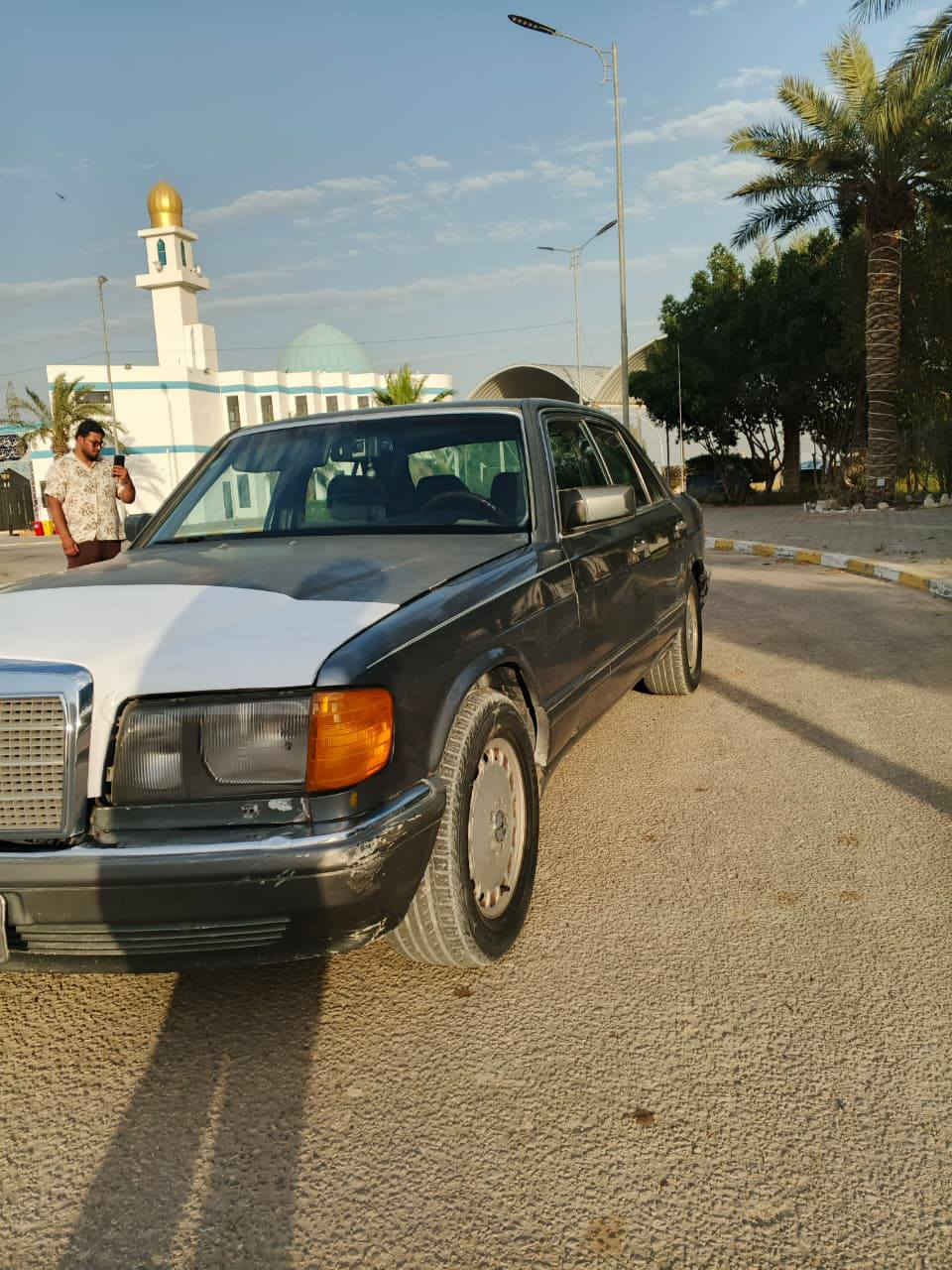 السلام عليكم مرسيدس جامبو للبيع موديل 89 محاور مكينه فيفتي اثنين ونص السياره جاهزه من كلشي تبريد شغال مكان السياره نجف  رقم بغداد سياره باسمي السعر 42 ورقه للاستفسار ***********
