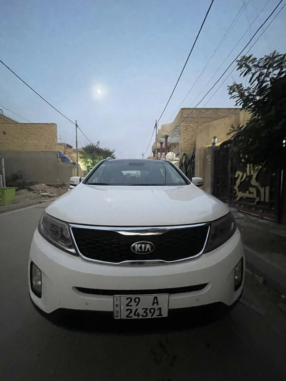 السلام عليكم

#سورنتو خليجي 1/1 
2014 
#رقم_واسط_دولي_بسمي 

محرك 6 سلندر  
المواصفات،،،،،،
بانوراما طكتين
بصمه تشغيل 
بصمه ابواب
7 راكب دواخل بيجي
3 قطع تبريد
كشن كهرباء
كشنات جلد  
حساس خلفي 
حساس امامي 
لد امامي 
تحكم مقود 
مثبت سرعه 
ECO اقتصادي 
اناره داخليه بلاديه 
ماشيه 197 حقيقي 
السونار موجود مع المنشور 
السعر 192 وبيها مجال

 

للاستفسار 
***********
