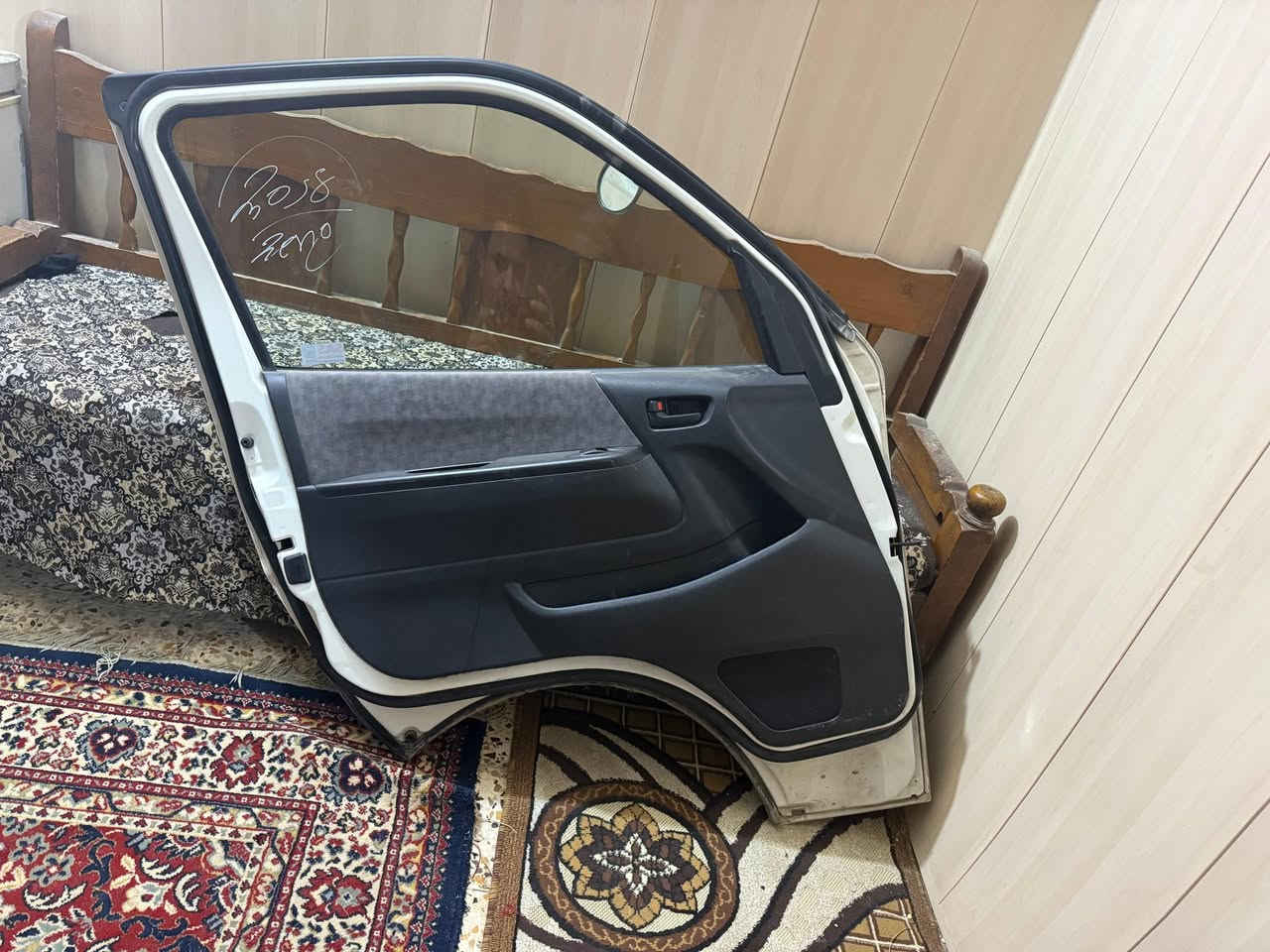 السلام عليكم باب18  طخته الي واضحه بل صوره  الشراي هذا رقمي ***********
