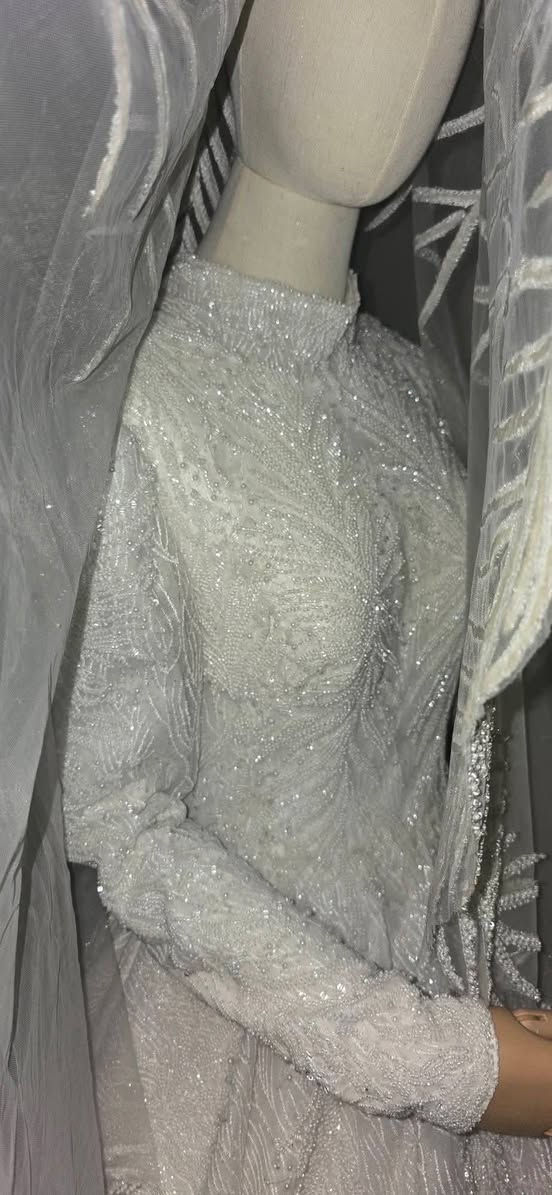 فساتين للبييييع
بدلة عرس + بدلة حنة  للبيع موجود كل تفاصيل البدلة و نقشتها عن قرب  بدلة العرس اخذتها ب 450 اعرضها ب 300  و بدلة الحنة اخذتها ب 300 اعرضها على250 من محل نازك مودة  بكركوك و بيهم مجال  بسيط ملبوس مرا وحدة فقط قياسهم للبدلتين فري سايز  للمراسلة او شراء و الاتصال على الرقم *********** بالتصوير مظلومة بالحقيقة احلى بعد
