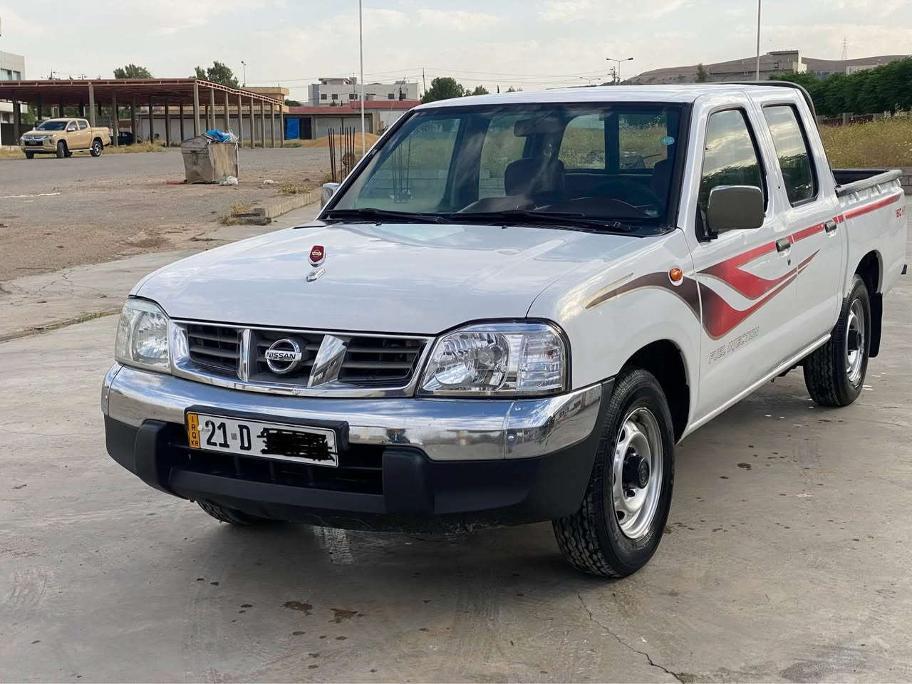 نیسان ٢٠٠٧ یابان ئەسل ناو سوور بی بۆیاخ سۆنەر مەوجوود دووجام کارەبای سەقف و بۆنیت تۆزی تەرزەی هەیە شایەنی باس نییە سایەرەکە زۆر پاکە تەقەو رەقەی نییە بەشەرەت تەبریت گیر مەکینە گشتی بەشەرت سەنەوی سالیکە بەسەر جووە رەقەم ئینگلیزیە ناوی زۆر جوانە سەیارەکە لە جەمجەمالە سعری ١٢٣ مەجالی برایانە 
*********** السليمانية, العراق
