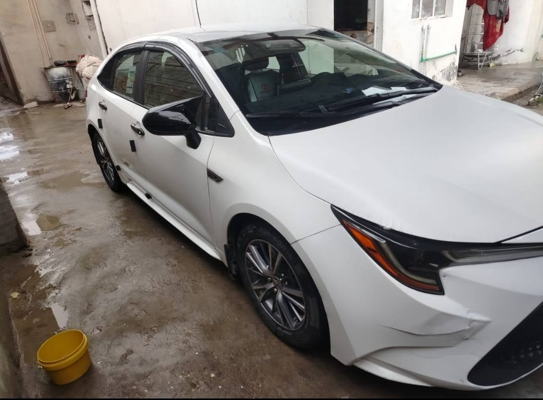 سلام عليكم كرولا 2020 وارد أمريكي بيه بنيد وجاملغ داخل لونين تخم تاير جديد ما بيه اي نقص سعر 130 العنوان الفلوجه ***********
