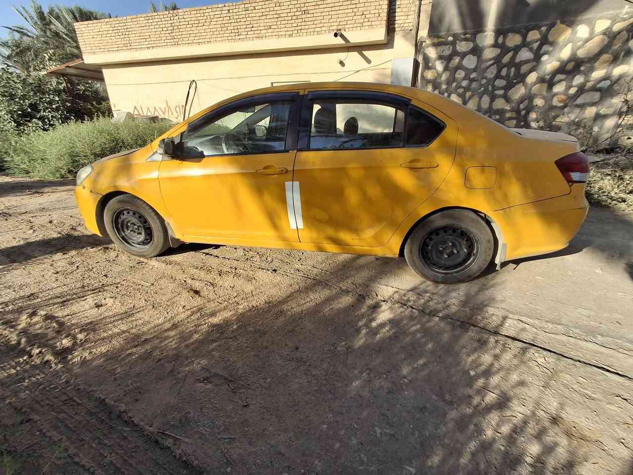 موديل 2012 گير ومحرك خير من الله صدر امامي صارلي شهر من فاتحه السياره حلوه ونظيفه هيئه وغرامه مصفره السعر  43 وبيها مجال للشراي رقمها بابل ومكانها بلحله.
للتواصل *********** او مراسلة ع الماسنجر.
