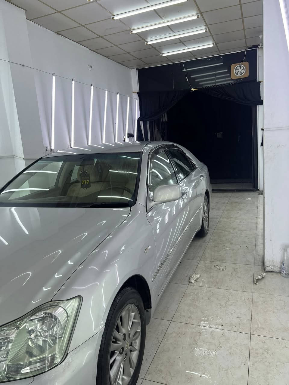 .
ماشااللە لە ماڵی هەموو لایەک
شاهینە 
موس موس موس
٢٠٠٥ 
بەحری
١٨٠ گێڕو مەکینە بچوک
ناوزەرد دوو دوگمە
یەک پارچەی ئەوروپایە سۆنەرەکەیم داناوە
تایەو ویلی تازەیە یەک مانگە بۆی بەستراوە سفرە
ڕۆنی گێڕو مەکینەی تازە گۆڕاوە
سەقفی زۆر جوانە
سەر دەشبووڵی زۆر جوانە
١٣٦ هەزاری حەقیقی ڕۆشتووە
سەیارەکە ماڵانە هی دەس مەعرەز چی نیە
کامل کامل مەسرەف کراوە تێر مەسرەفە
سعری ٦٠ گەڵاو مەجالێکی برایانە
ژ.م

0776 699 44 09
شوێن هەڵەبجەی تازە(شارەزور)
مشتەری نیت سەری خۆمو خۆشت مەیەشێنە
