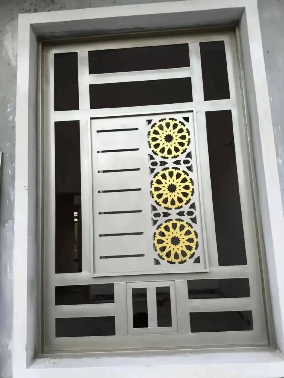 🌹السلام عليكم ✋🤝
🌹من اعمالي بفضل لله🤲

🌹(جميع انواع الاصباغ و الديكور)🖌️

🌹صبغ وتنضيف جميع انواع الشبابيك و الابواب الحدي🪟
🌹دقه بالعمل و الموعد
🌹العمل داخل وخارج الفلوجه🌹 

للاستفسار اكثر👇 
***********📞
***********📞
 تركيت جميع كابون الابواب 🌹
