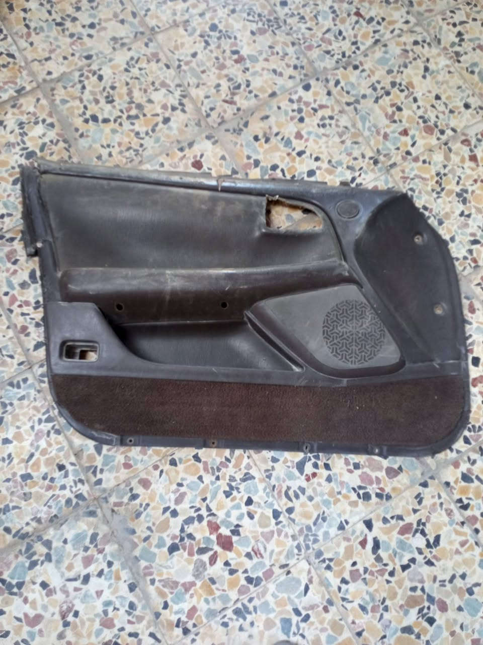 بطاين شيزر قيم وخذ ***********الزبيرموجوده السايق والعبري ولخلف العبري بس 3
