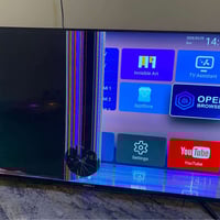 شاشة ٥٥ • سمارت • الشاشة مكسورة