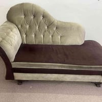 شازلونه • أثاث