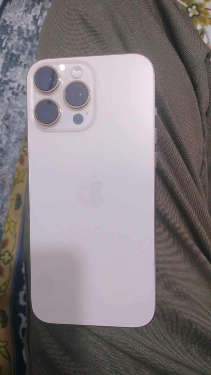 ايفون 16 برو ماكس بطاريه نزلت بتحديث 94 مشحون 300 نضيف زلغ مابيه عنواني البصره ابو لخصيب ***********
