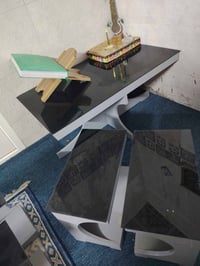 طقم طاولات • طبلة كبيرة • ٤ صغار