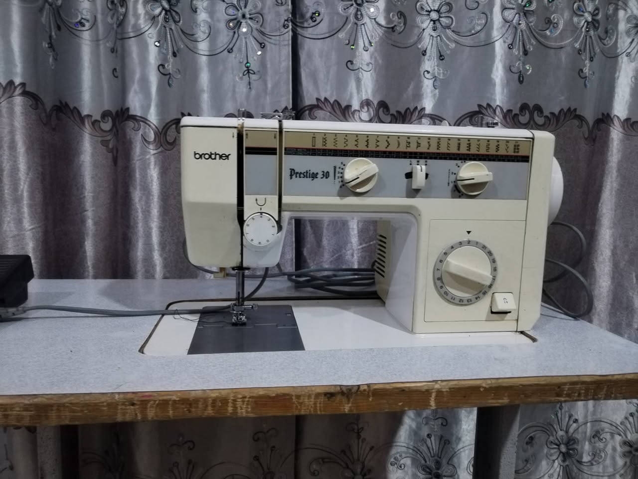 سلام عليكم عندي مكينه خياطه للبيع
سعر 200 وبي مجال


**إذا كنت صاحب هذا الإعلان وتريد حذفه لأي سبب، رجاءا أرسل رسالة إلى الدعم الفني**