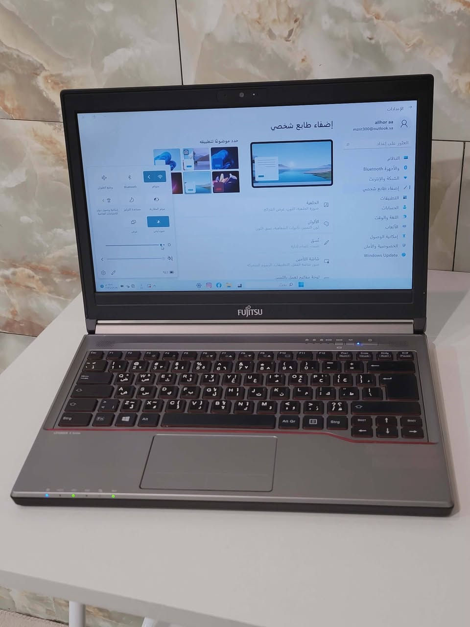 لابتوب فوجيتسو (ياباني أصلي) – نظافة لوز ومواصفات SSD 💻✨
يا الله.. للبيع لابتوب Fujitsu Lifebook E734، صناعة يابانية أصلية (مو تجميع)، الجهاز معروف بقوته وتحمله ومثالي جداً للدراسة والبحوث والشغل المكتبي.
المواصفات العالية:
✅ المعالج: Core i5 الجيل الرابع (فئة M القوية للأداء العالي).
✅ الرام: 8 جيجا (سريع جداً بالتصفح والبرامج).
✅ الهارد: SSD 256GB (تشغيل البرامج والويندوز بلمحة عين).
✅ الشاشة: 13.3 إنج بدقة واضحة ومريحة للعين.
✅ النظام: ويندوز 11 برو (Windows 11 Pro) مفعل وجاهز.
✅ الكيبورد: عربي/إنجليزي ليزري بلادي.
✅ البطارية: أصلية ممتازة وتكفي من ساعة ونص إلى ساعتين (حسب الاستخدام).
🎁 الملحقات والهدايا:
 * شاحنة أصلية (شحن مستقر وسريع).
 * جنطة لابتوب جديدة (للحماية وسهولة التنقل).
💰 السعر: 225 ألف دينار (وبي مجال قليل للشراي الطيب).
📍 المكان: النجف الأشرف – حي العباسية.
🚙 يوجد خدمة توصيل (احجز ويجيك للبيت).
📞 للتواصل (واتساب فقط): ***********
ملاحظة: الجهاز نظيف جداً ومفحوص 100%، يعني تاخذه وتتوكل على الله بالشغل مباشرة.
