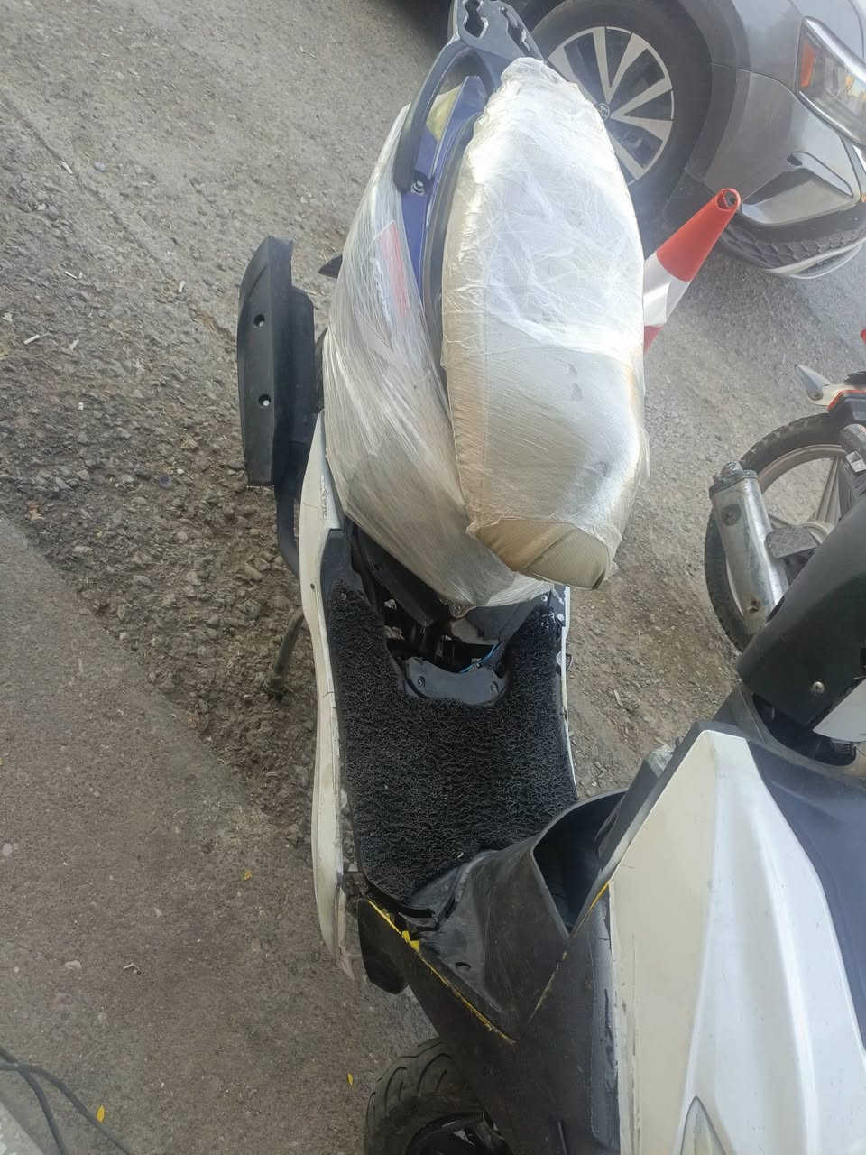 للبيع كلشي شغال سعر 275


**إذا كنت صاحب هذا الإعلان وتريد حذفه لأي سبب، رجاءا أرسل رسالة إلى الدعم الفني**