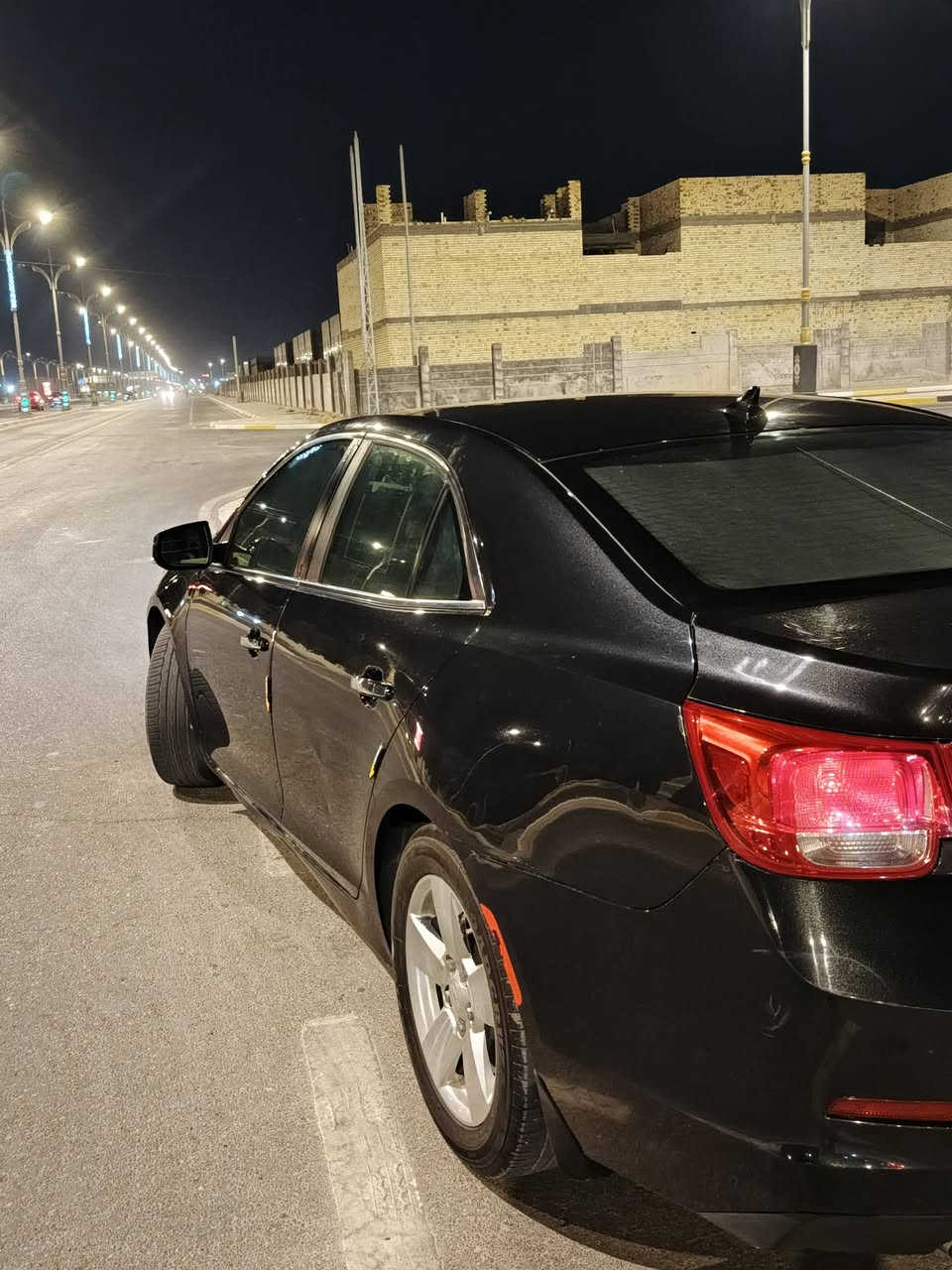 السلام عليكم
سعر 100
خليجي 

ماليبو 2013 ltz 
فتحة+ تحكم كشنات كهرباء + تبربد وتدفئة مناخين 

فقط دعامية مصبوغه 

حداديه كاملة مبدلة امامي وخلفي قبل شهر 

عليها عدسات لد كلش قوي 

دهن الكير مبدل امزويل كلف 250 الف تقريبا من الحسام 

دهن المكينه كلة اكسادو بلاك ادشن من الحسام اللتر ب22

بيها كامرة مال حوادث + داتا شو عرض اعطال + بردات تعتيم 100% كويتي  

السيارة باسمي رقم سليمانية 

مكانها كربلاء 

*********** واتساب
