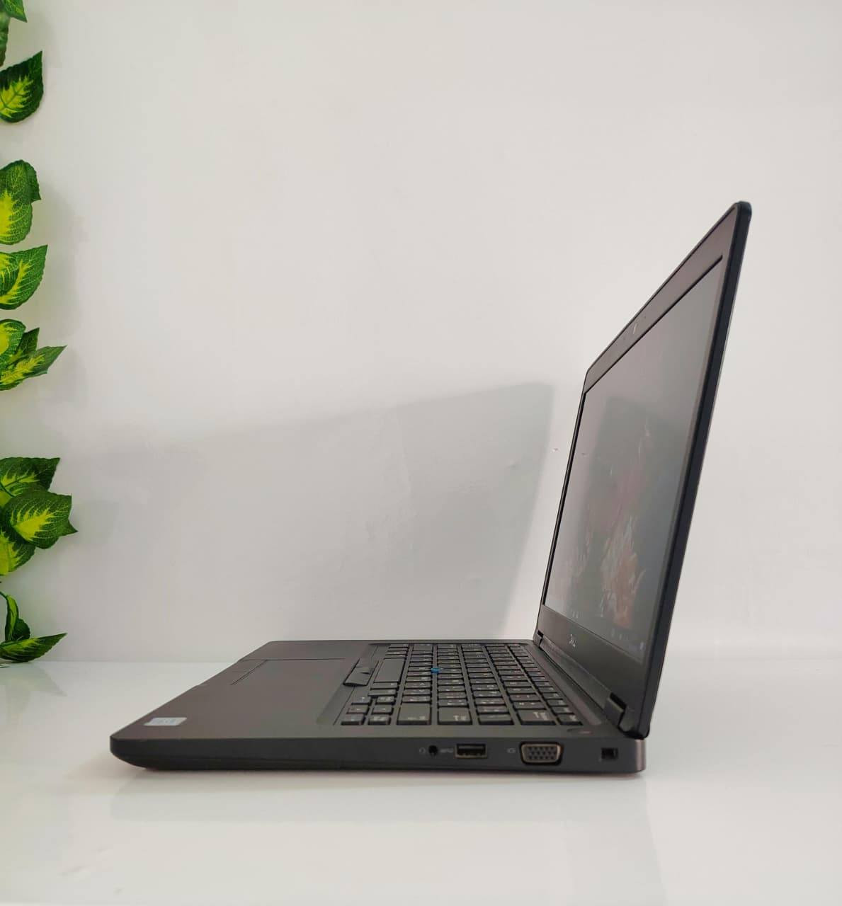 💻لابتوب Dell Latitude 5490
🚀 المواصفات التقنية:
​المعالج: Intel Core i7 (الجيل الثامن ) فئة U.
​الشاشة: 14 بوصة FHD بدقة وضوح ممتازة.
​الذاكرة (RAM): سعة 8GB DDR4 .
​الهارد: 256GB m.2 (إقلاع الويندوز خلال ثوانٍ معدودة).
​كرت الشاشة: داخلي مدمج يصل إلى 4GB مع الذاكرة العشوائية.
+كارت شاشة خارجي انفيديا 2GB
​🎁 الهدايا والملحقات (مجانية بالكامل):
​حقيبة لابتوب متينة.
​شاحن Lenovo الأصلي.
​ماوس لاسلكي/سلكي مميز.
​ماوس باد (Pads).
​✅ لماذا تشتري من عندنا؟
​جاهز للعمل فوراً: تنصيب ويندوز مفعل + حزمة برامج Office كاملة + برامج التواصل الاجتماعي.
​فحص وتدقيق: نقوم بفحص وتجهيز كل قطعة في الجهاز قبل الإرسال.
​تغليف احترافي: شحن آمن جداً (بابلز + كرتون مقوى) لضمان وصوله بحالة الوكالة.
​حقك مضمون: الفحص عند الاستلام مع المندوب + ضمان حقيقي لمدة 7 أيام بعد الاستلام.
​💰 السعر الخيالي: 360,000 دينار عراقي فقط!
​🚚 التوصيل مجاني تماماً لكافة محافظات العراق.
​📞 للطلب أو الاستفسار:
​تواصل معنا الآن عبر الاتصال أو الواتساب:
📱 ***********
