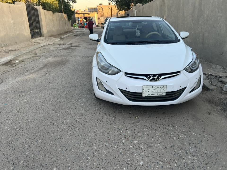 السلام عليكم  
هونداي النترا 2015 خليجي محرك 1800 المرغوب رقم بصرة
السيارة بيها بس البنيد مبدل وبارد بخشم الجاملغ والباقي كفالة
السعر 125 ورقة  مكاني البصرة حي الخضراء ***********
