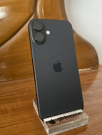 آيفون ١٦ بلاس • ١٢٨ • بالضمان