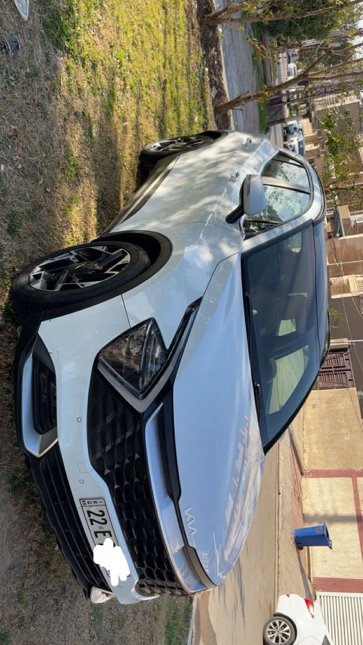 السلام عليكم ..
للبيع سبورتج ٢٠٢٢ خليجي فول مواصفات مكفولة من الصبغ والتبديل كير محرك مكفول 
سيارة جداً نظيفة بدون اي نقص وشرط الفحص 
رقم اربيل الجديد تحويل او وكالة اني حاضر 
عنواني بغداد حي العدل 
السعر 215ورقة 
***********
