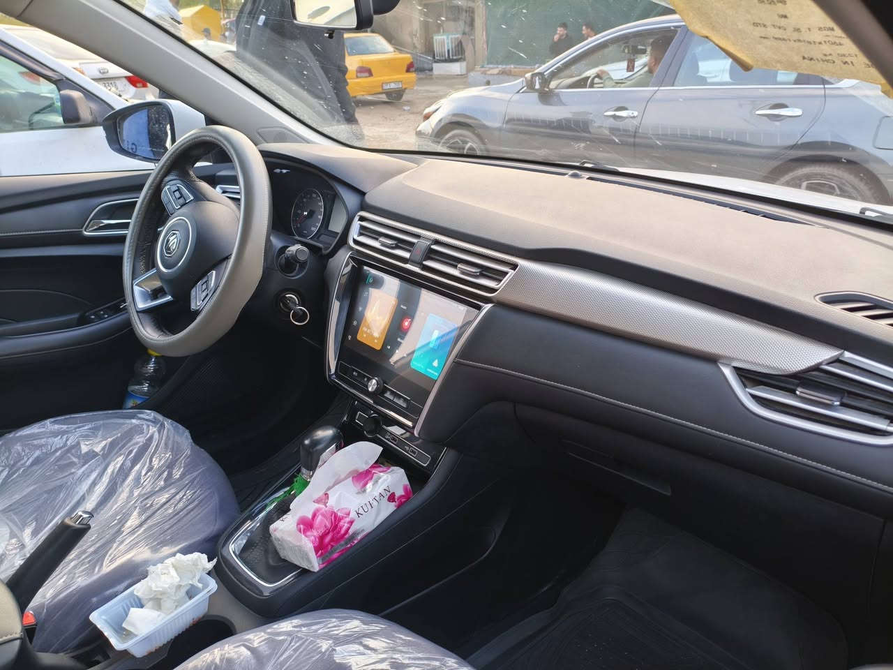 السلام عليكم سياره للبيع
نوع MG 5 موديل 2025 
ماشيه 16 km
سياره كير محرك تبريد تدفى صدر أمام خلفي دبلات الكل بلادي 

مامفتوح بيها برغي ولا مبدل 

الويل كب بلادي  

شاشه كبيره

سستم سماعات عدد٤ مشدود بلادي 

سعر 111 $وبيها مجال فقط حق الجيه رقمي ***********
