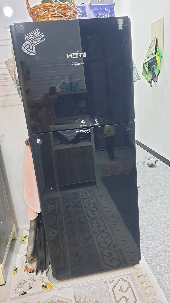 للبيع .. ثلاجة نوبل صناعة باكستاني حجم ١٤ السعر ٣٠٠ الف رفوف زجاج ومابيها اي عطل مسبق شغالة ونظيفة
بغداد الغزالية ***********
