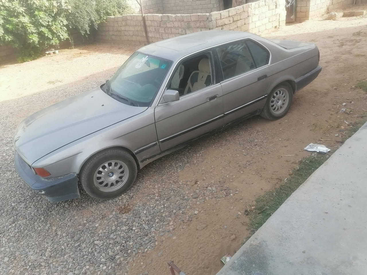 بسم الله على بركت الله
بي ام 730

اتوماتيك گير شرط محرك بي تبخير 

السعر 35 بي مجال للطيبين ‏امراوس بطه سوبر  سيدان انطي فرق ‪***********‬‏
