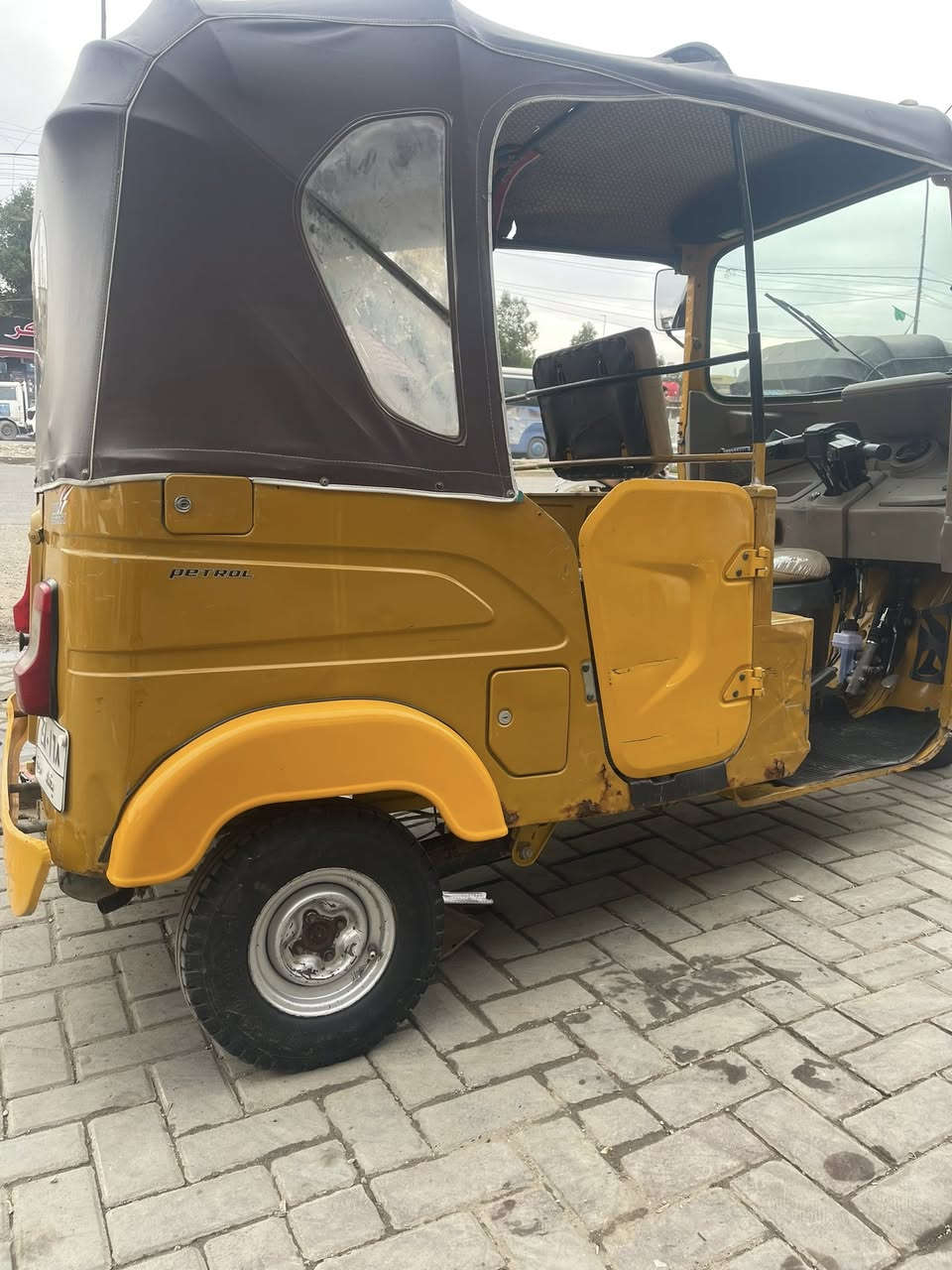 سلام عليكم تكتك ٢٠٢١تكتك نضيفه وبلاديه مامعمره وخير من الله مكان دوره ابو دشير ***********اتصل بيك خير وتدلل 💖👍
