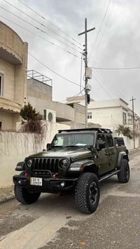 جيب كلاديتر • ٢٠٢١ • دفع رباعي