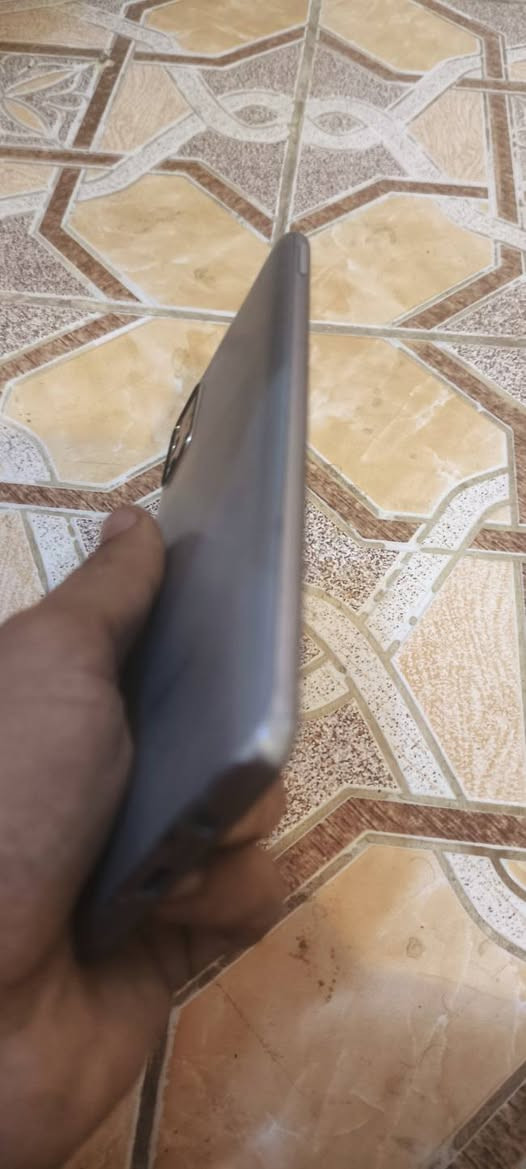 سلام عليكم سمسوك A71ذكره 128شحن تيبسي بي فطر بل شاشه موضحه بل صوره سهر ٦٥بي مجال بصيط الرقم ***********مكاني ناصريه مركز
