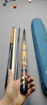 كيو يفين للبيع وياه كسره وجم ٣ قطع نضافته ٨٥ بلميه نضيف تبه جديده قيل ...