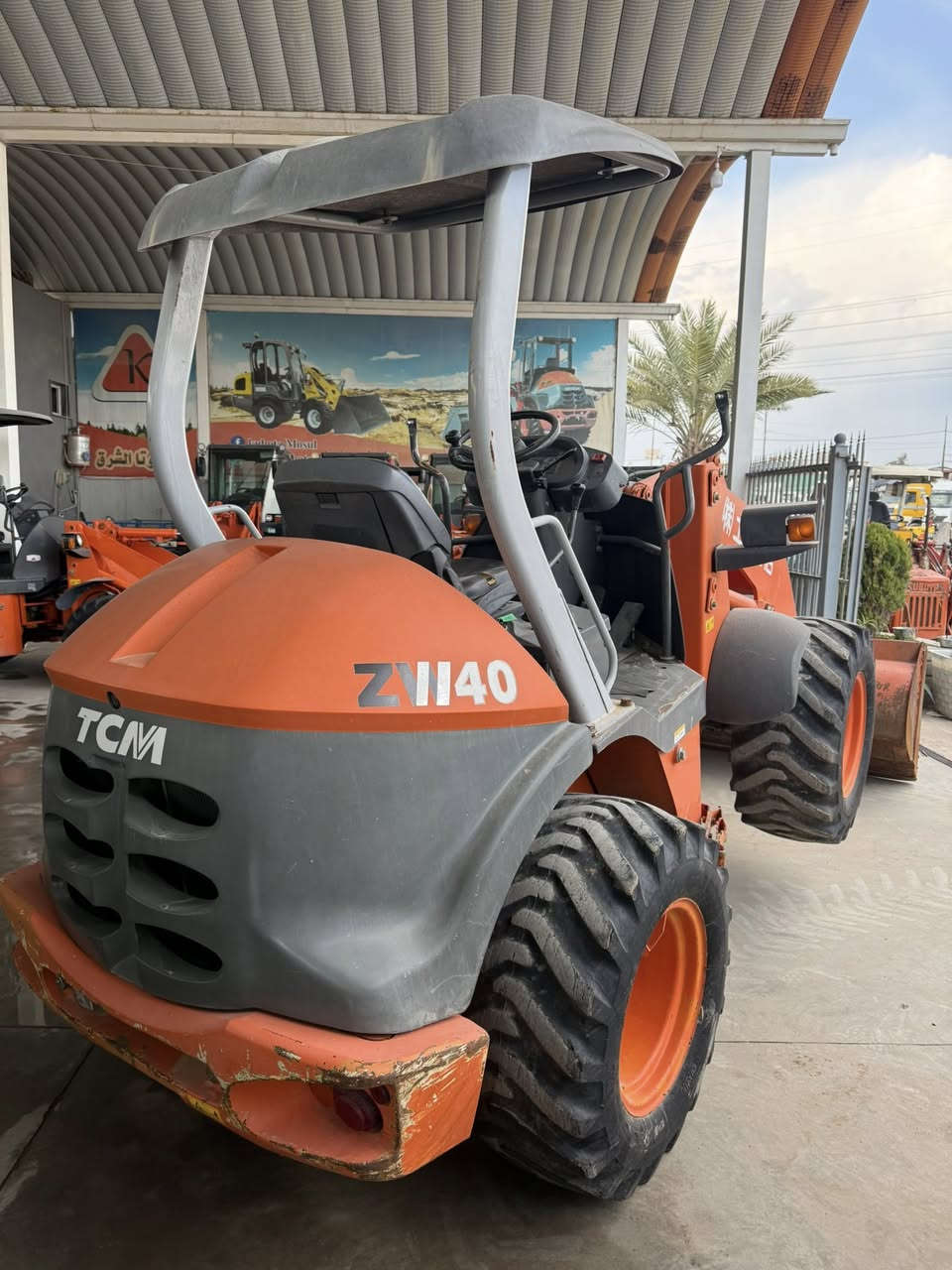 #اعلان 🛑
Wheel loader hitashi zw40
شفل هيتاشي40 بحالة جيده جداً دخول جديد عدد ساعات العمل  4000وارد يابان موديل 2011
للاستفسار
***********
***********
