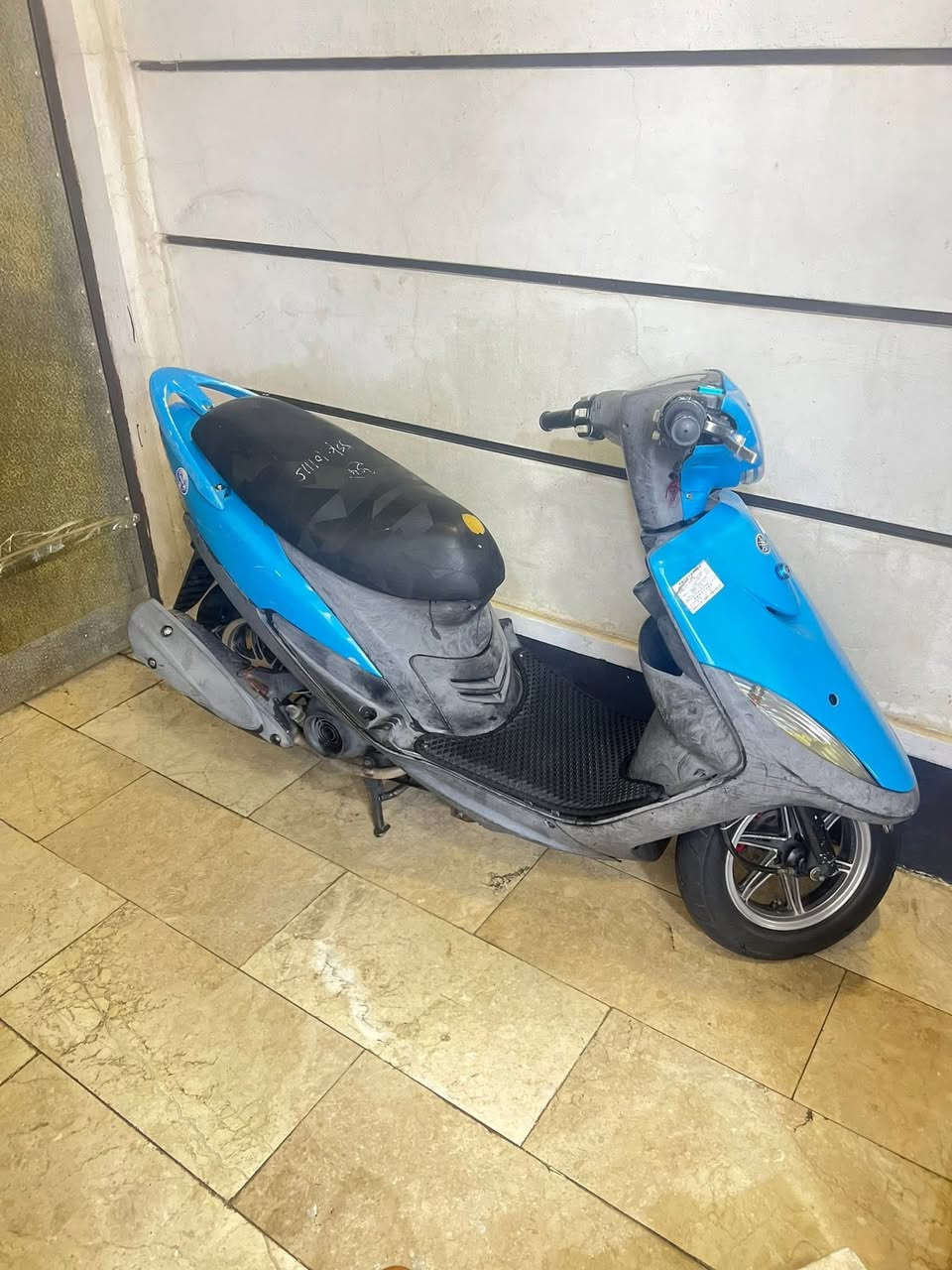 ماكس عدله كفاله عامه دراجه مال دكتور من عيادة للبيت بيها ويل نجمه وتاير جلاتين ويدات كوسو وقبق عنبار تريد ويه غراض او بدون ابيعها رمبه   دراجه طالعه من معرض الحريه دهن كله موتل وبانزين محسن ترايك لسليمانيه كبل ممتواجد خاص اتصل وتدلل مكاني بياع 
***********
