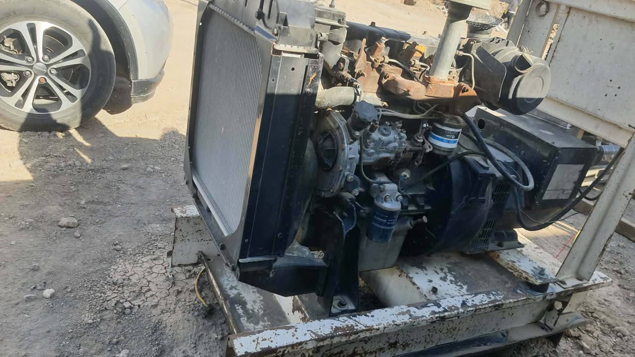 عندي هذا المولد للبيع مالتي نوع
بيركز انكليزي 
نوع بستم 91  __  30 kv __
(3 ) ثري فيز 

جدا نضيف 
ضمان الفحص 
لاصرف ولاتبخير 
ولاتبديل ولاتجفيت 
اخذته مال بيت يعني تشغيله عند الحاجه مساعد فقط عند نقطاع مولد السحب والوطنية  

و جدا راقي بصرف الكاز يصرف لتر الى لتر ونص بالساعه حسب التحميل 

رايده  ٢٥ ورقه  وبي مجال بسيط

العنوان ديالى بعقوبه
*********** 
@
